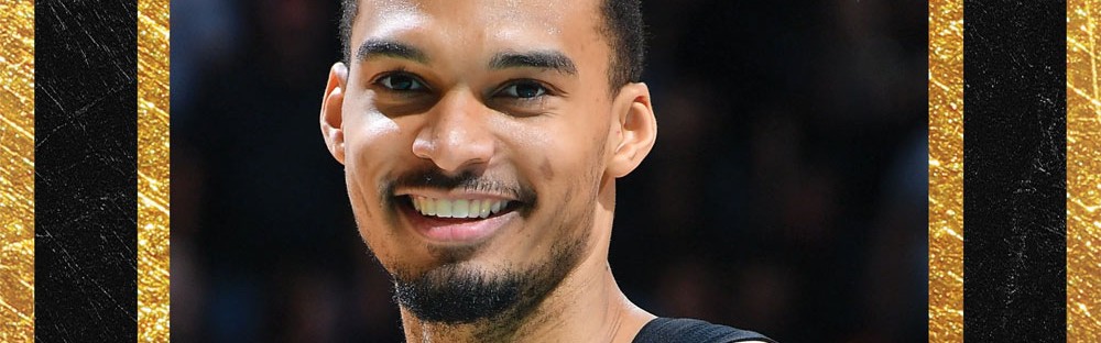 开云官方网站-史上最年轻DPOY ！文班亚马全票当选NBA最佳防守球员